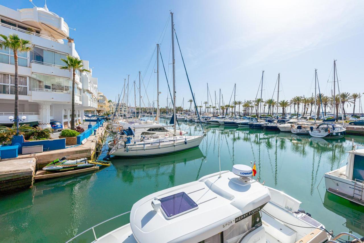 Atico Puerto Marina First Island With Sea Views And Rooftop Pool Benalmádena Eksteriør bilde